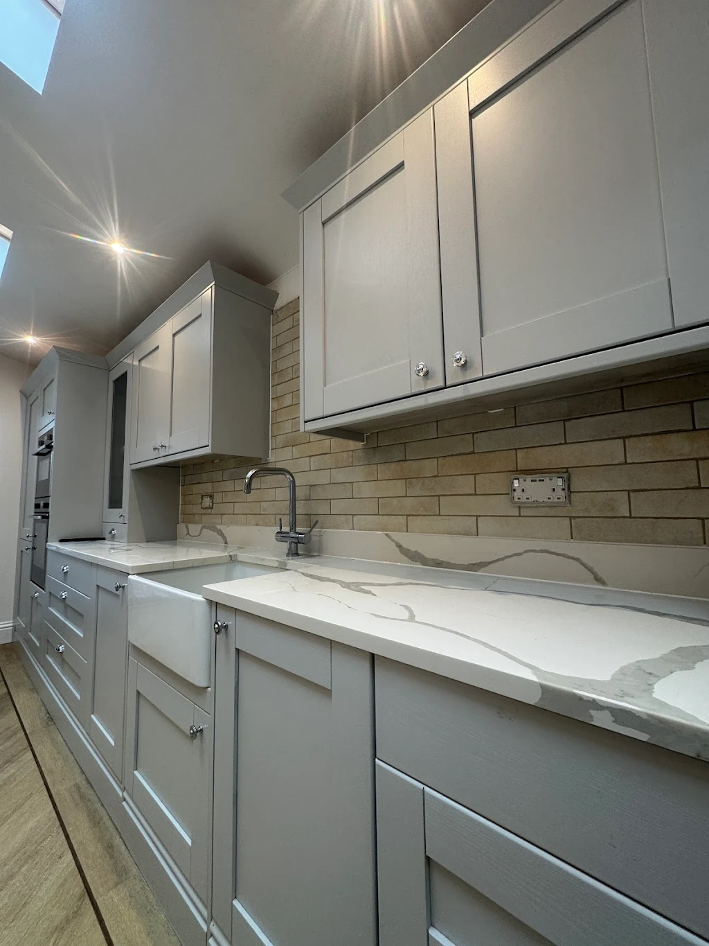 Splashback tiling