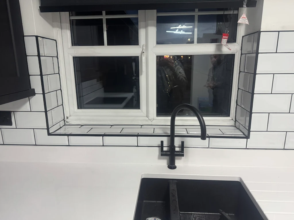 Splashback tiling